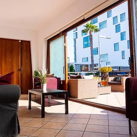 Marbella: 6 W/ Pool & 70m To The Palma de Maiorca