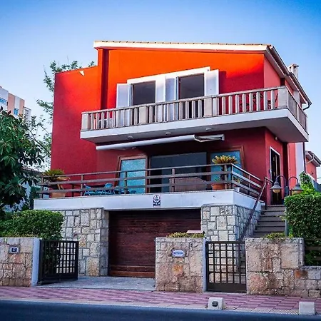 Marbella: 6 W/ Pool & 70m To The Vila *